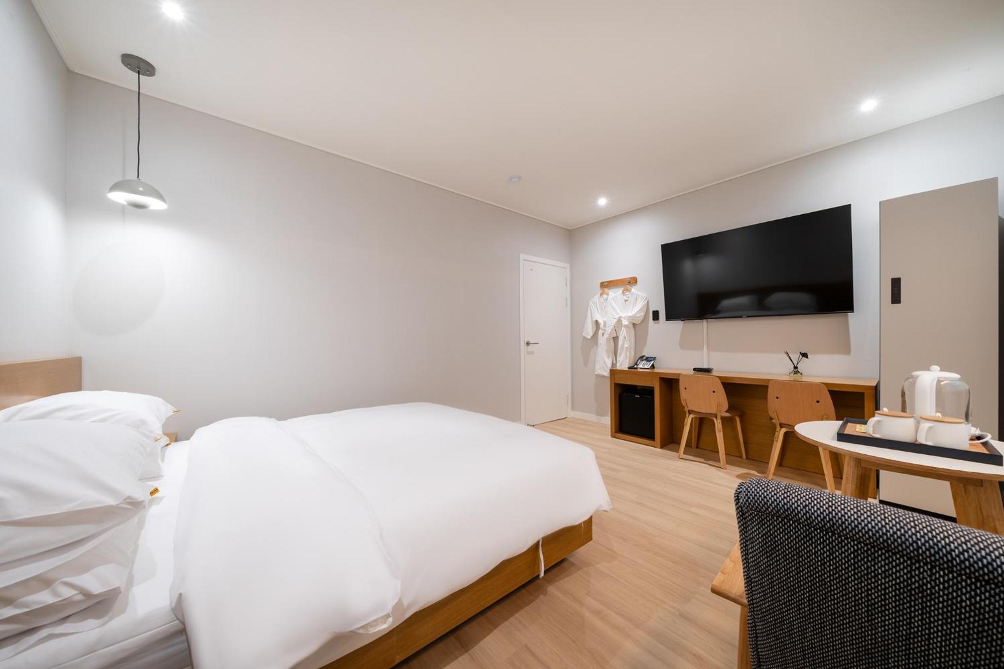 Mono Hotel スウォン エクステリア 写真