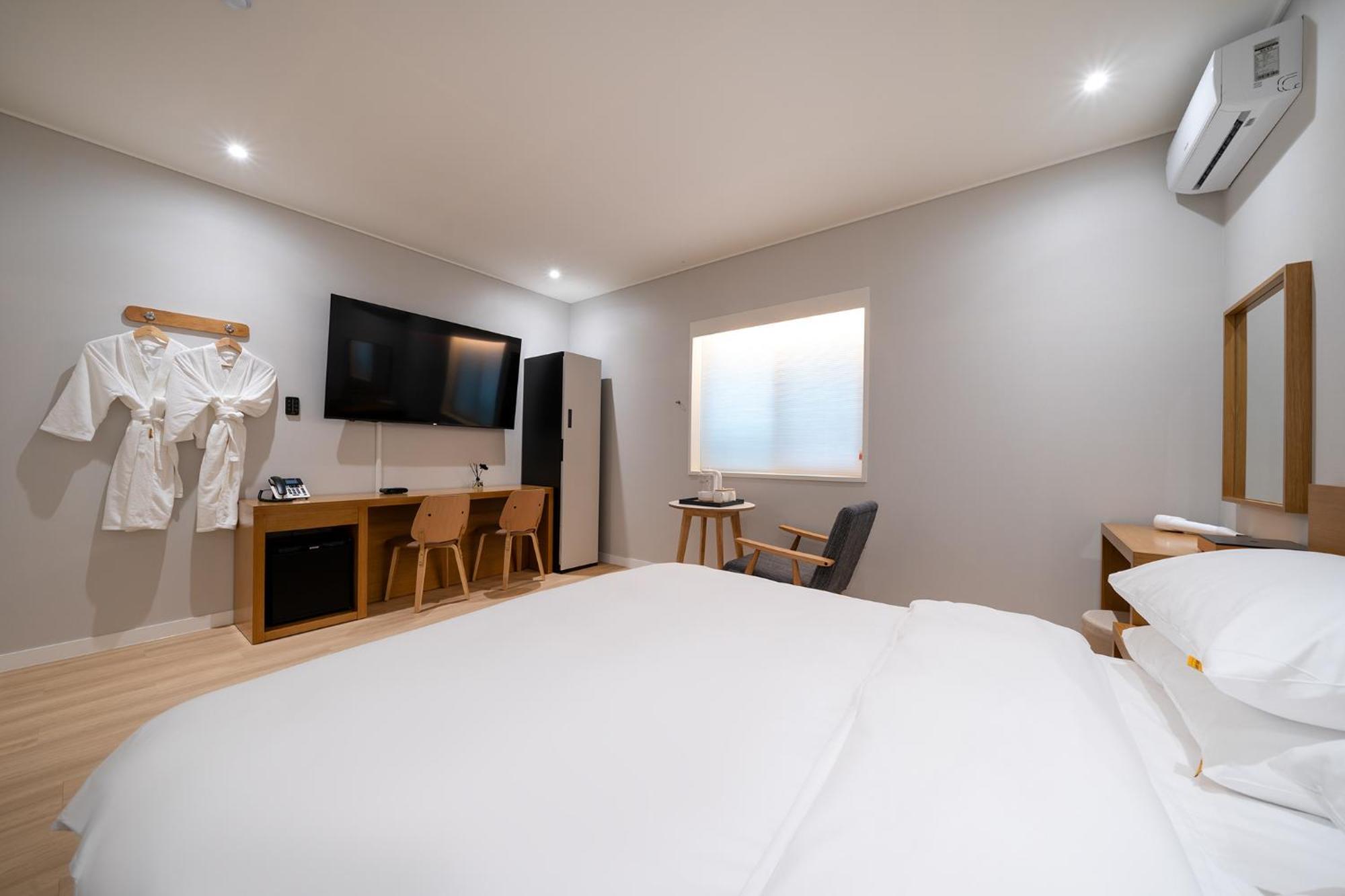 Mono Hotel スウォン エクステリア 写真
